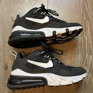 Nike air max 270 react Size 6.5